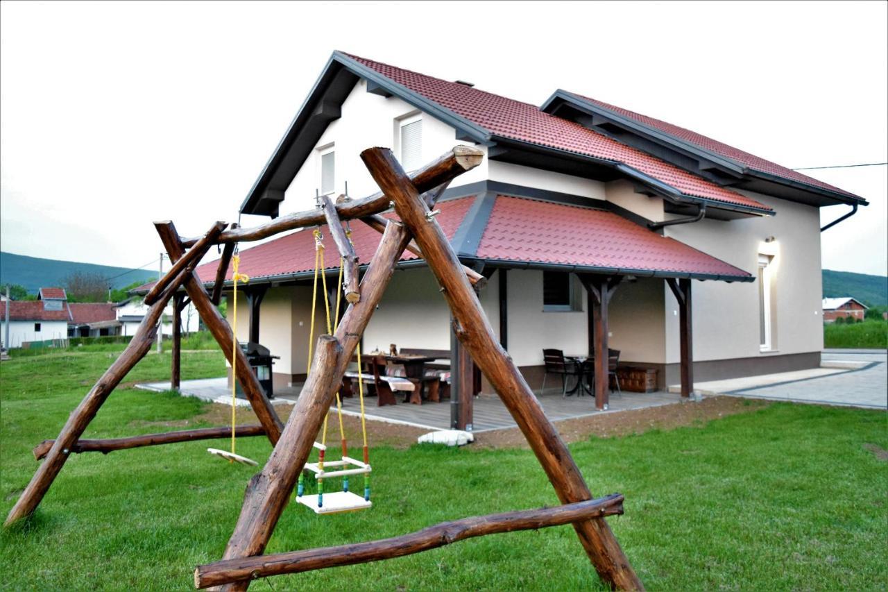 Guest House Tonka Otocac Exterior photo